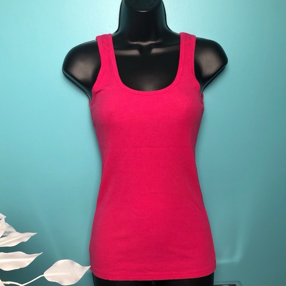 Tops - Ribbed Tank Top Pink